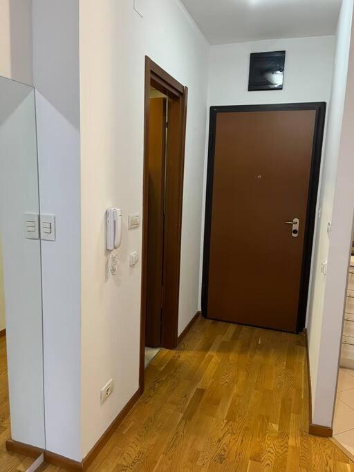 Lovely Apartment With The Parking Place Podgorica Extérieur photo